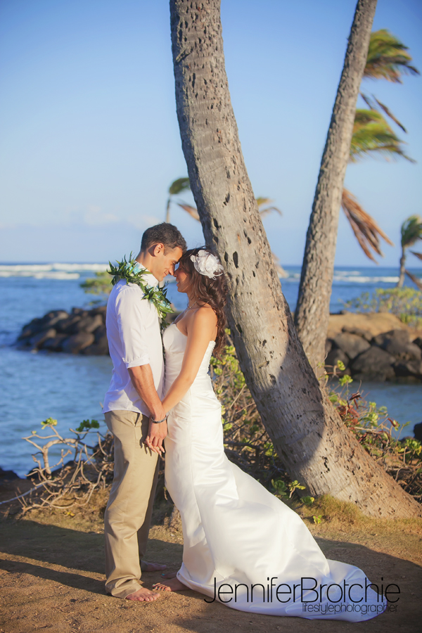 Destination Wedding Photographer Waialae Beach Hawaii Redlands
