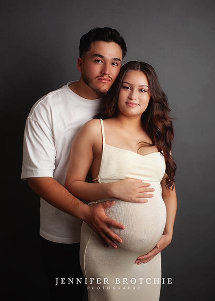 Redlands Studio Maternity Photoshoot, Affordable Studio Photoshoots